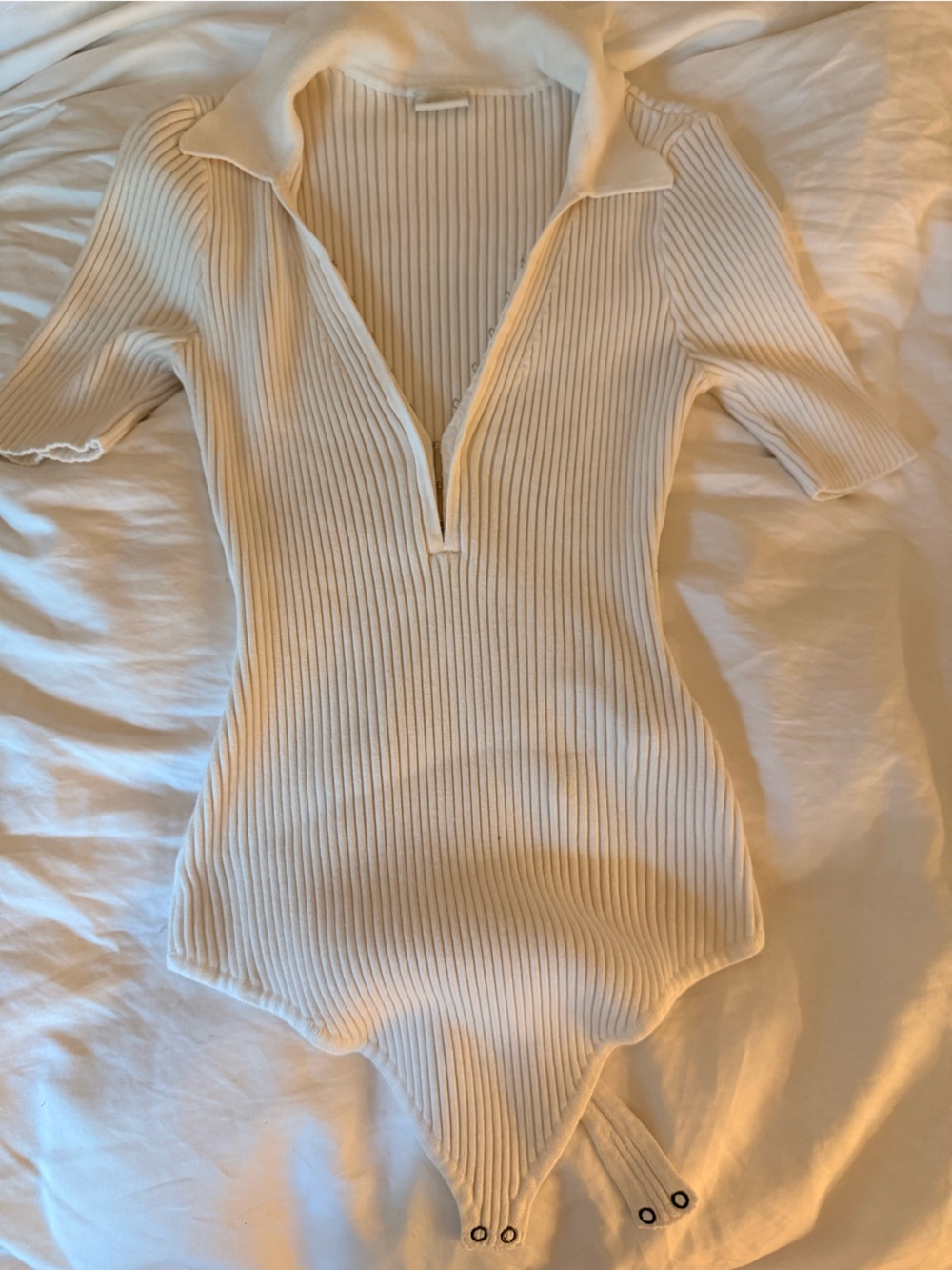 Abercrombie & Fitch Ribbed Knit bodysuit